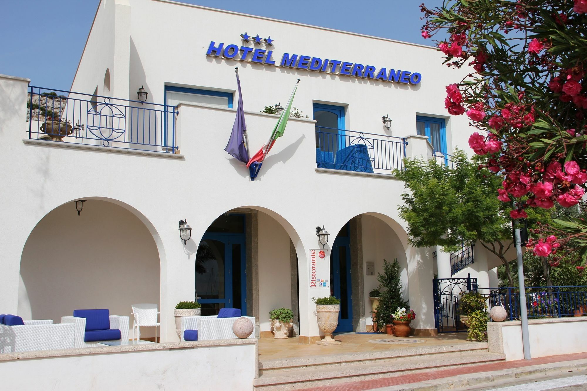 Hotel Ristorante Mediterraneo Faro Σαν Βίτο λο Κάπο Εξωτερικό φωτογραφία